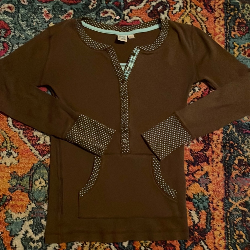 Adorable y2k inspired layered long sleeve